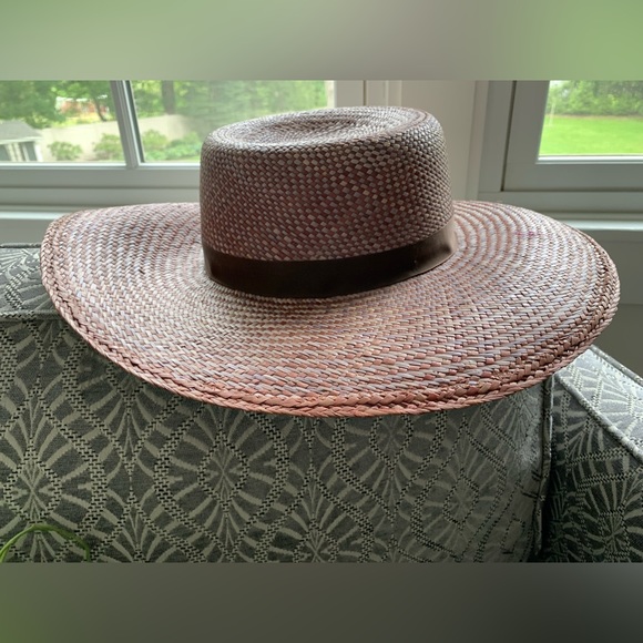 Goorin Bros Wide Brim Straw Hat & Hat Box - Picture 2 of 13